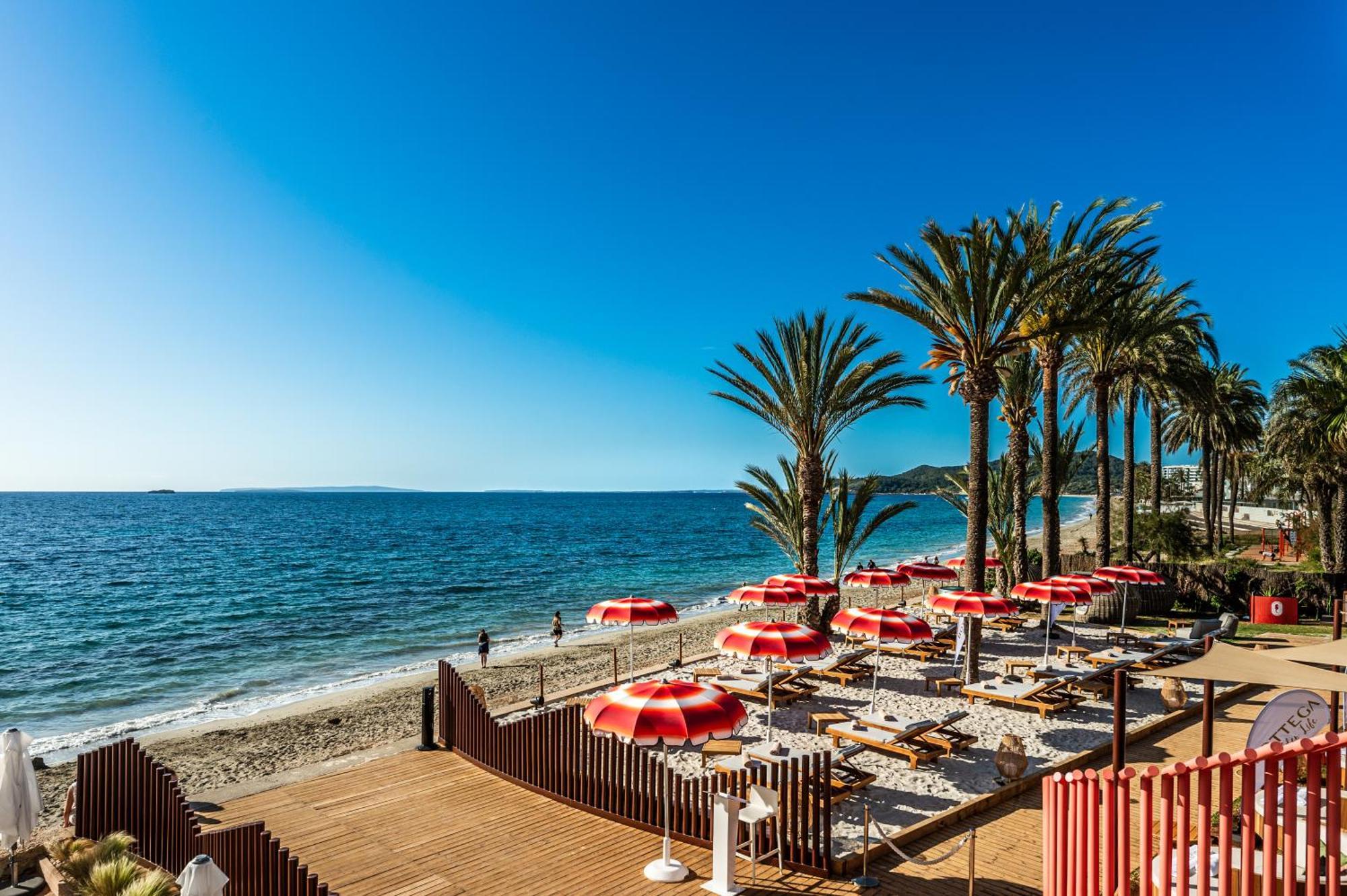 Hotel Vibra Algarb Playa d'en Bossa Esterno foto