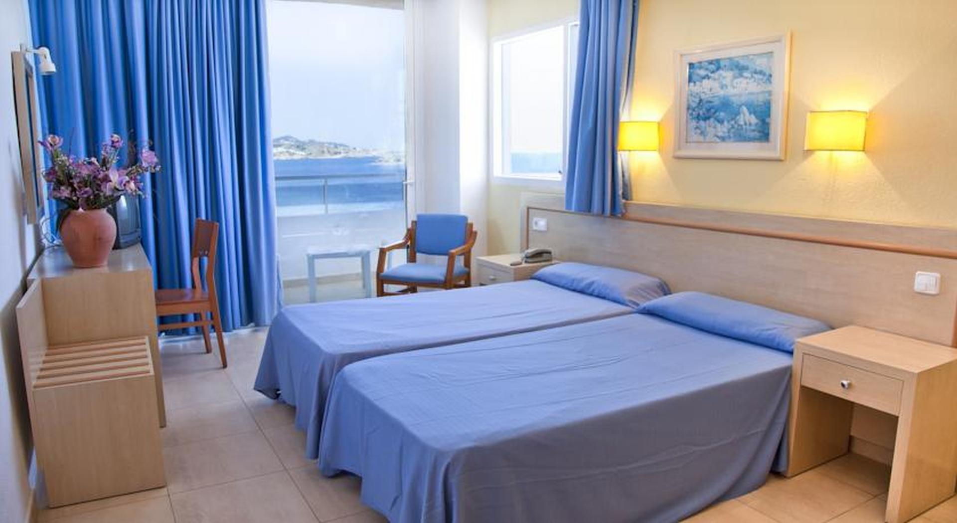 Hotel Vibra Algarb Playa d'en Bossa Camera foto